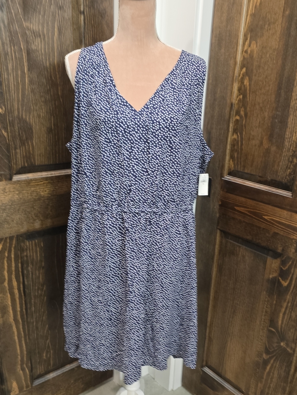 Sleeveless Navy Dot V-Neck Shift Dress